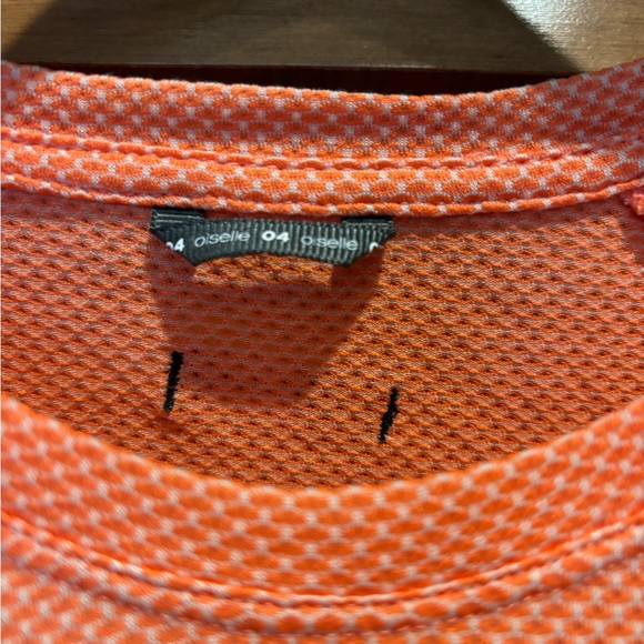 Oiselle flyout long sleeve size 4 - Picture 2 of 3